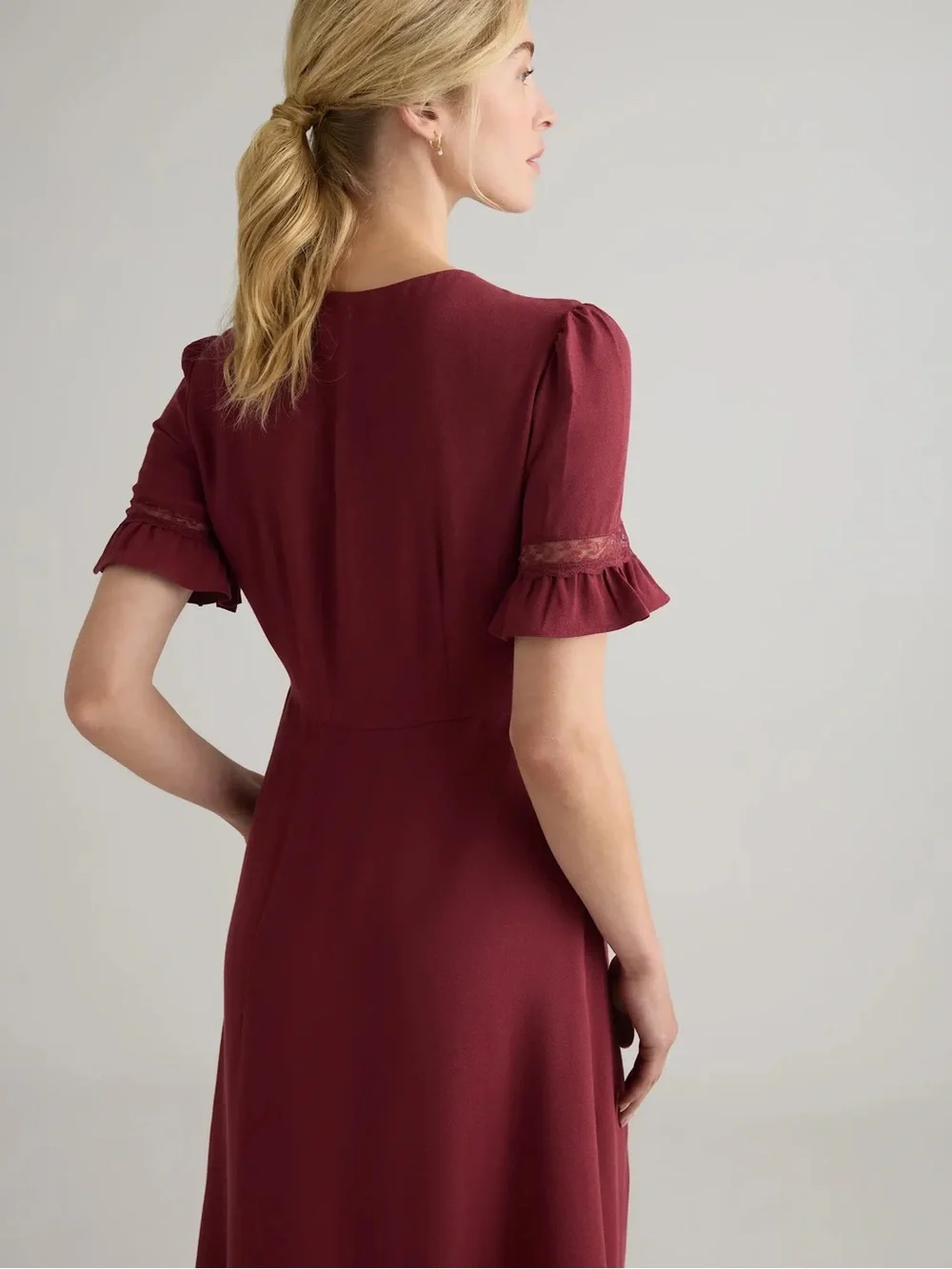 Lightweight Crepe Lace Inset Midi Dress - Picture 3 of 7